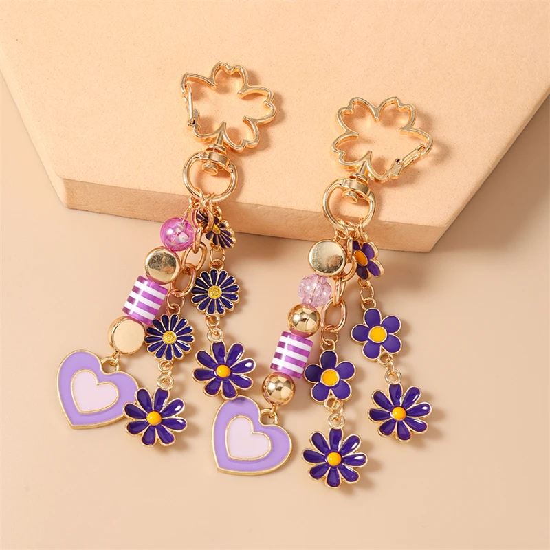 Modische Blumen-Herz-Schlüsselanhänger, Souvenir-Geschenke für Frauen und Männer, Autoschlüssel, Handtaschen- und Geldbörsenanhänger, DIY-Schmuckzubehör – Detail 3