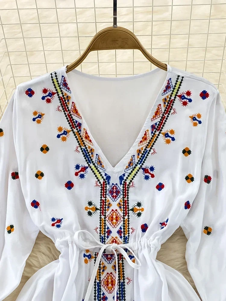 New Spring Summer Bohemian Retro Ethnic Style Embroidery V-neck Waist A-line Seaside Holiday Swing Long Vestidos Dress D1491