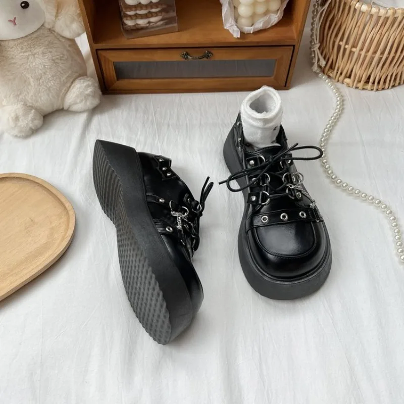 2026 Chunky-Plateau-Pumps für Damen, Schleifen-Keilabsatzschuhe, Lolita-Schuhe, Damen-Herz-Knöchelschnalle, schwarze Schuhe – Detail 7