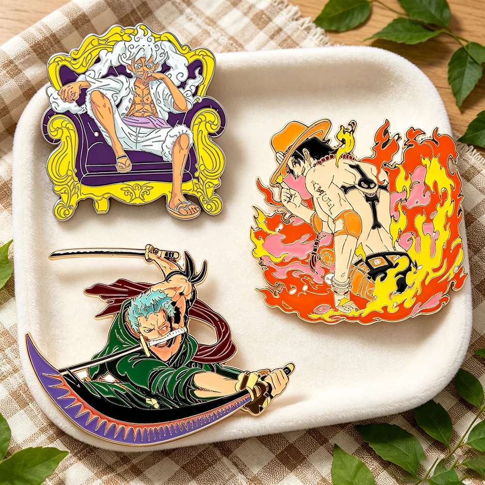 Coole One Piece Emaille-Pins |   Langlebige Metallbroschen mit Luffy-, Ace- und Zoro-Designs |   Perfekt für Rucksackdekoration & Geschenke