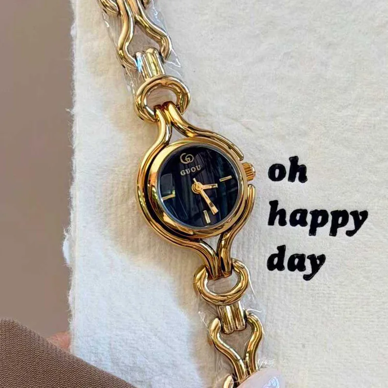 New Women'S Watch, High-End Design With A Hollowed-Out Bracelet, A Delicate And Stylish Timepiece With A Beautiful Appearance.