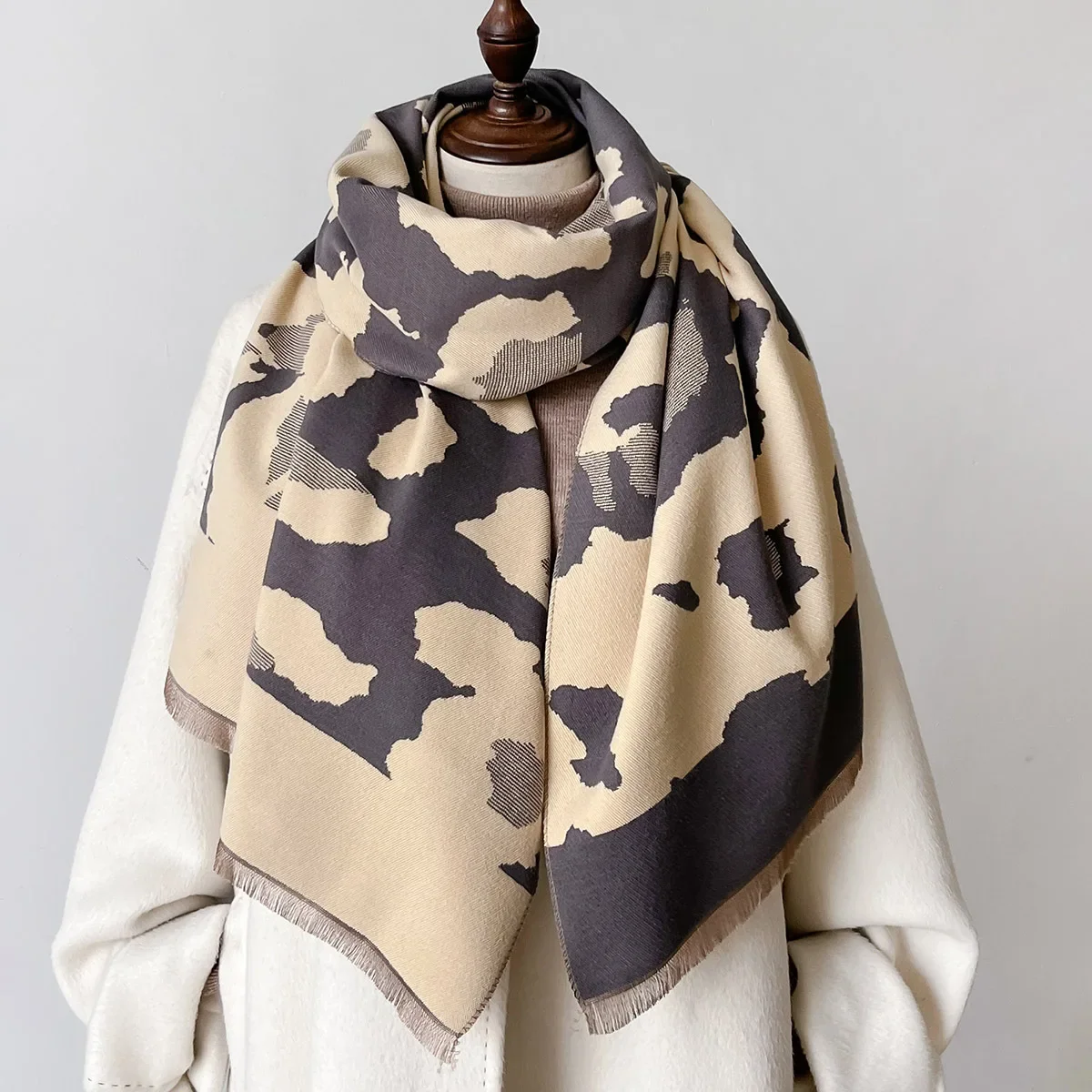 2024 Winter Jacquard Thick Cashmere Scarf Women Blanket Warm Office Pashmina Shawl Wraps Poncho Echarpe