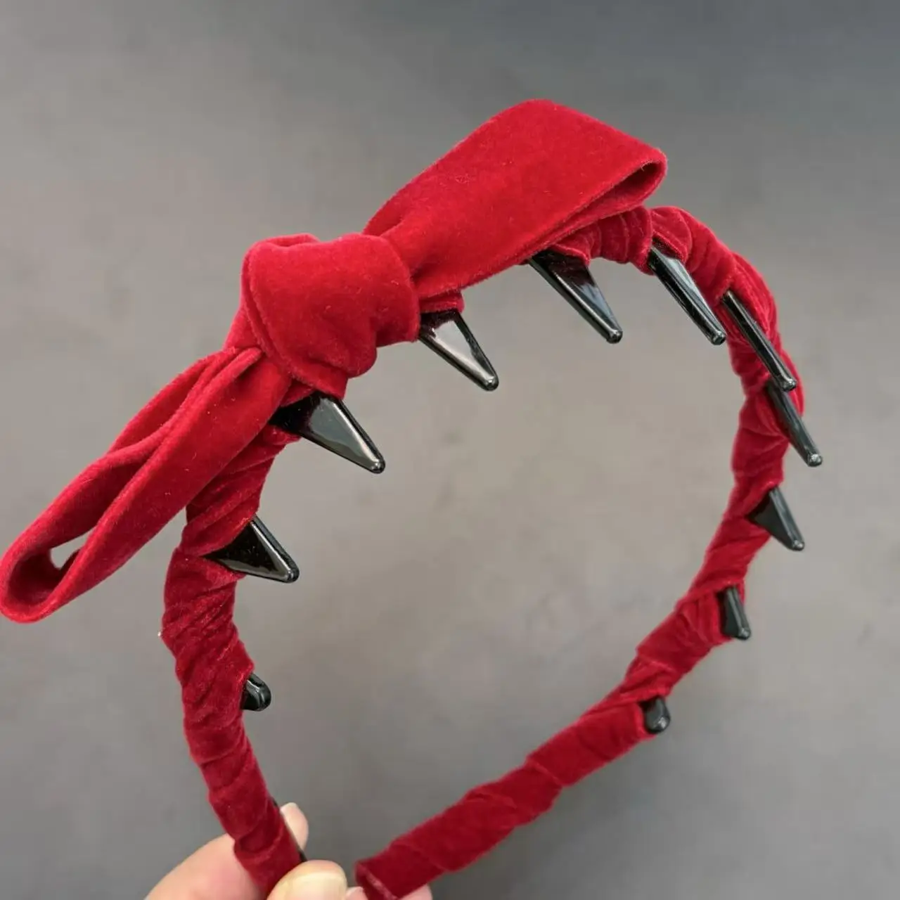 

Винтажная бархатная повязка на голову с бантом и зубцами, нескользящая повязка для волос для женщин, завернутая повязка для волос, повязки на голову для женщин, аксессуары для волос