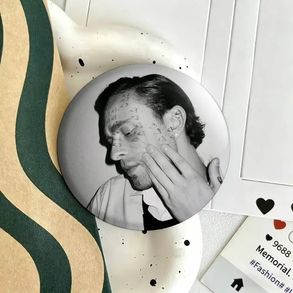 E-Egor Kreed Egor Split Russian RAP Badges 25 32 44 58 75 mm Round Fans Collect Friends Gifts Brooch Souvenir