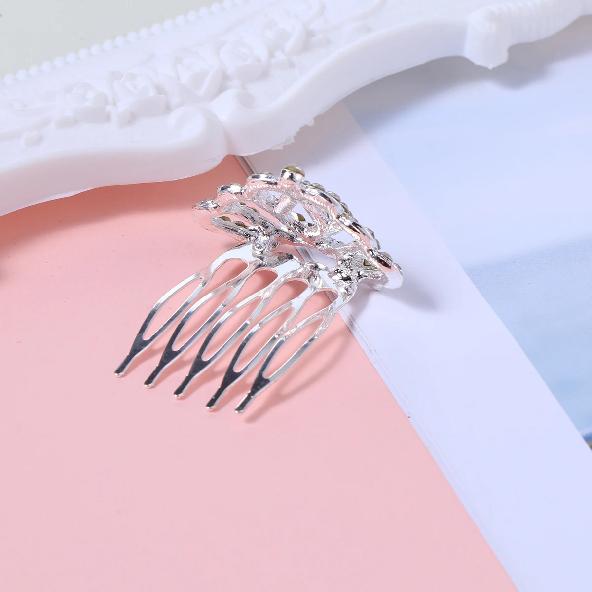 

12pcs Crown Hairbrushes Kids Headb s Hoops Princess Comb Accessories Durable Party Carnival Festival Children Celebration Hair