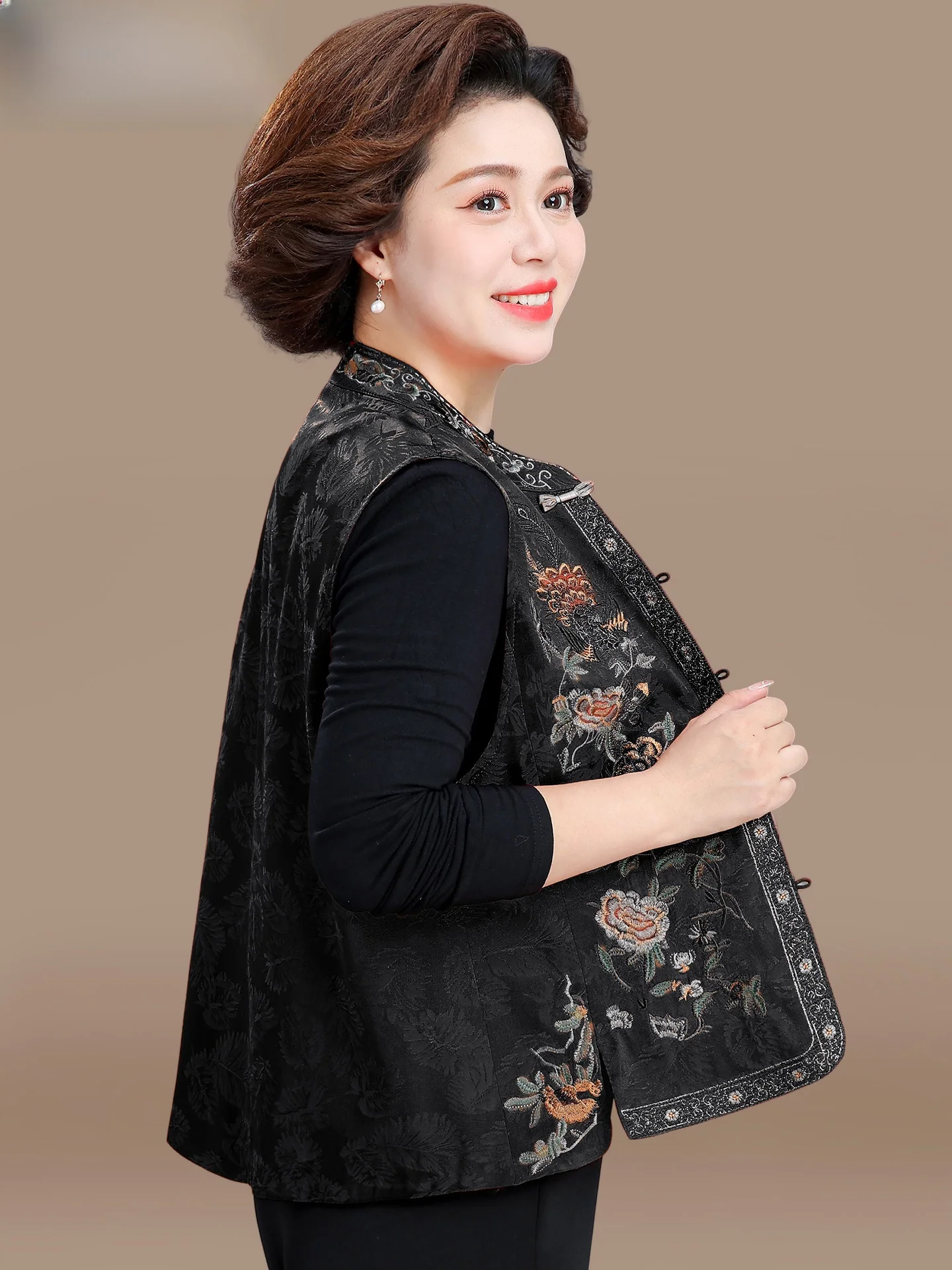 

Новая китайская женская жилетка-куртка в стиле Тан, весенне-осенняя модная свободная верхняя одежда с вышивкой и воротником-стойкой