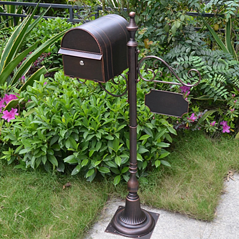 European style Iron Art Villa mailbox, message box, mailbox, outdoor rainproof inbox, postcard box, wedding celebration company