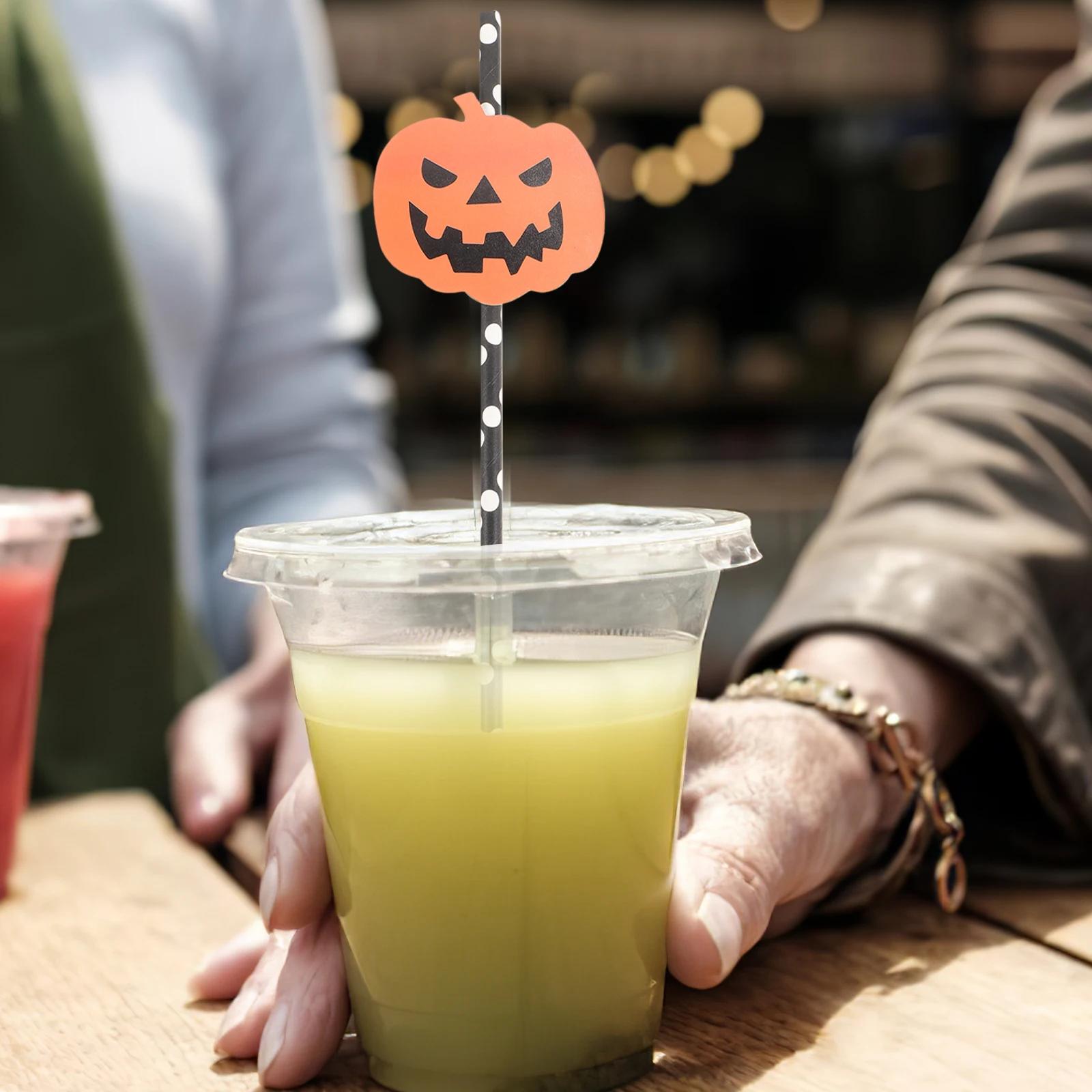 

12pcs Bat Straws Plastic Halloween Decor Themed Straws For Drinking Drinking Tools for Juice Cocktails Beverages