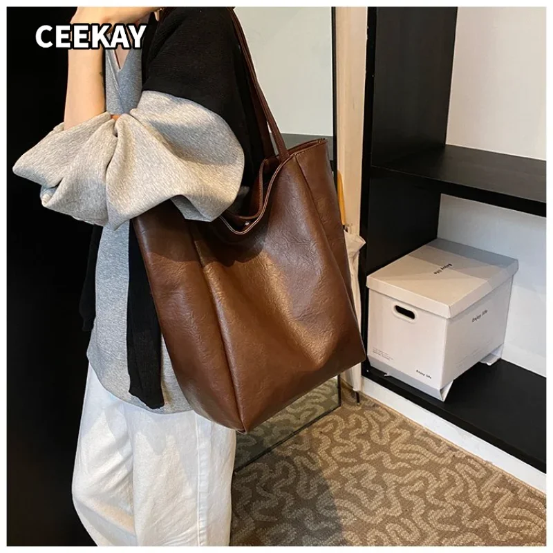 CEEKAY Women's Tote Bag Caramel Soft PU Leather Large Shoulder Handbag Zipper Closure Daily Commute Casual Minimalist