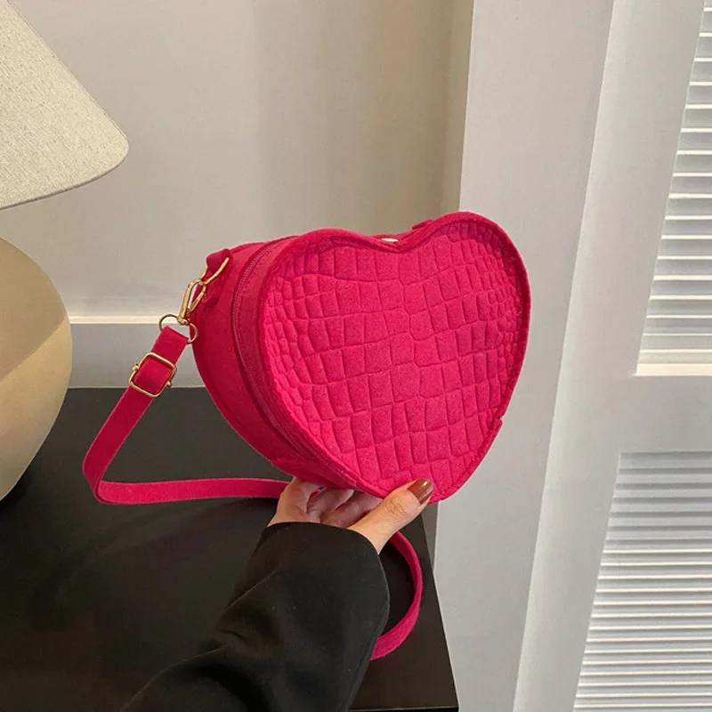 

Fashion Small Female Bag Luxury Designer Handbag Heart Shape Bags for Women Bolsas Purse Women's Shoulder Messenger 2023 Trend