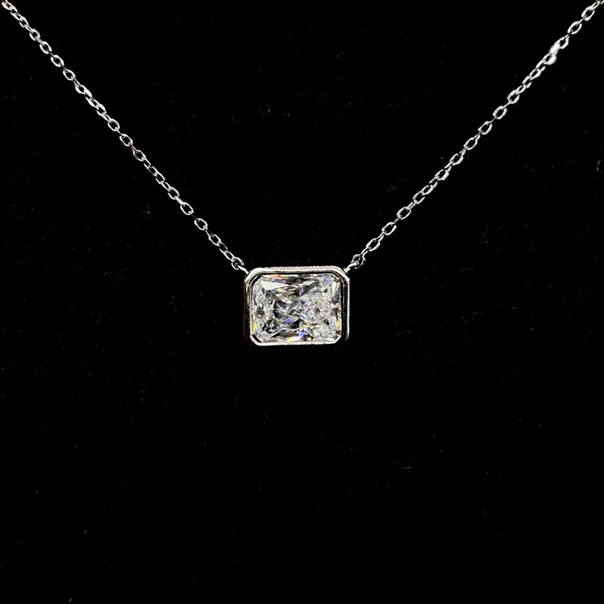 

100% стерлингового серебра 925 пробы, цирконий AAA, квадратная форма, кулон, ожерелья для женщин, ювелирные изделия