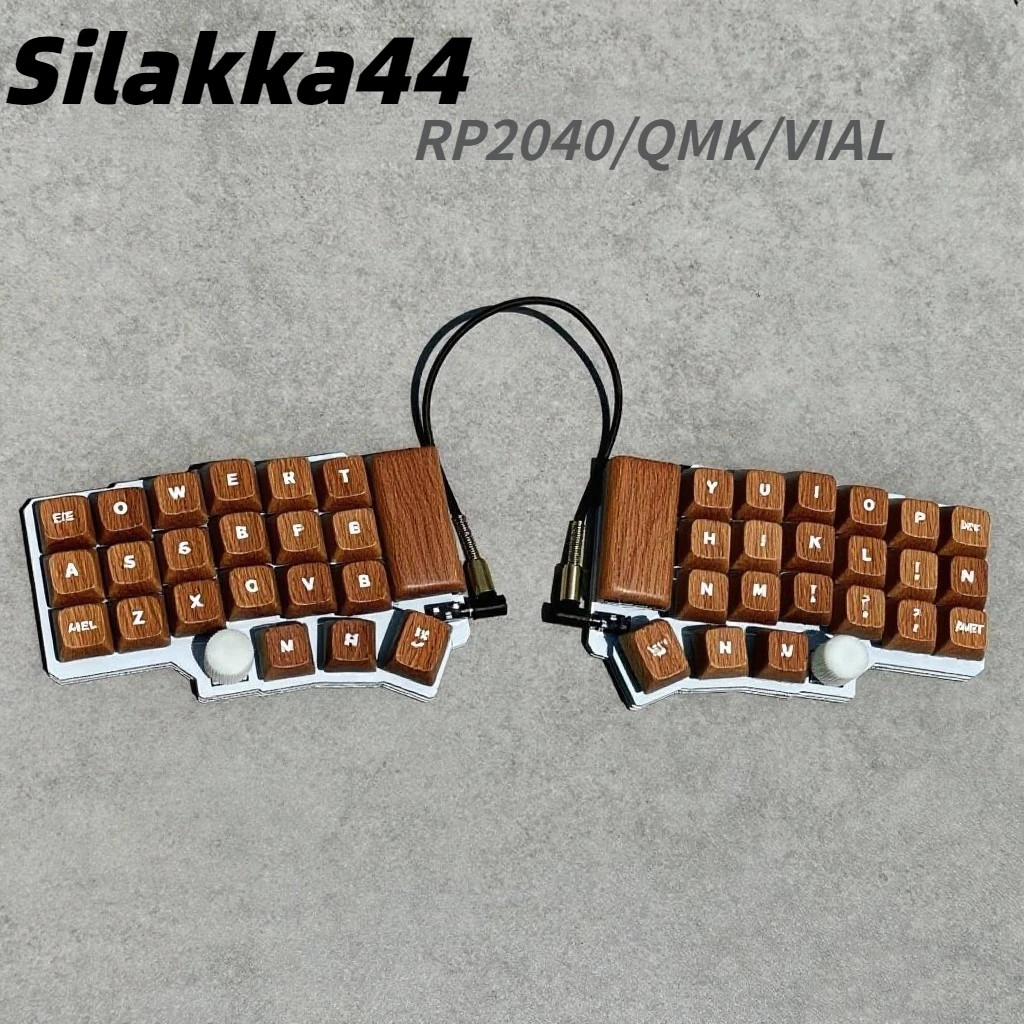 

Silakka44 Сплит-механическая клавиатура Комплект проводной VIAL/QMK Эргономичная игровая клавиатура с 3D-печатью и возможностью горячей замены Двойная ручка Pbt Keycap
