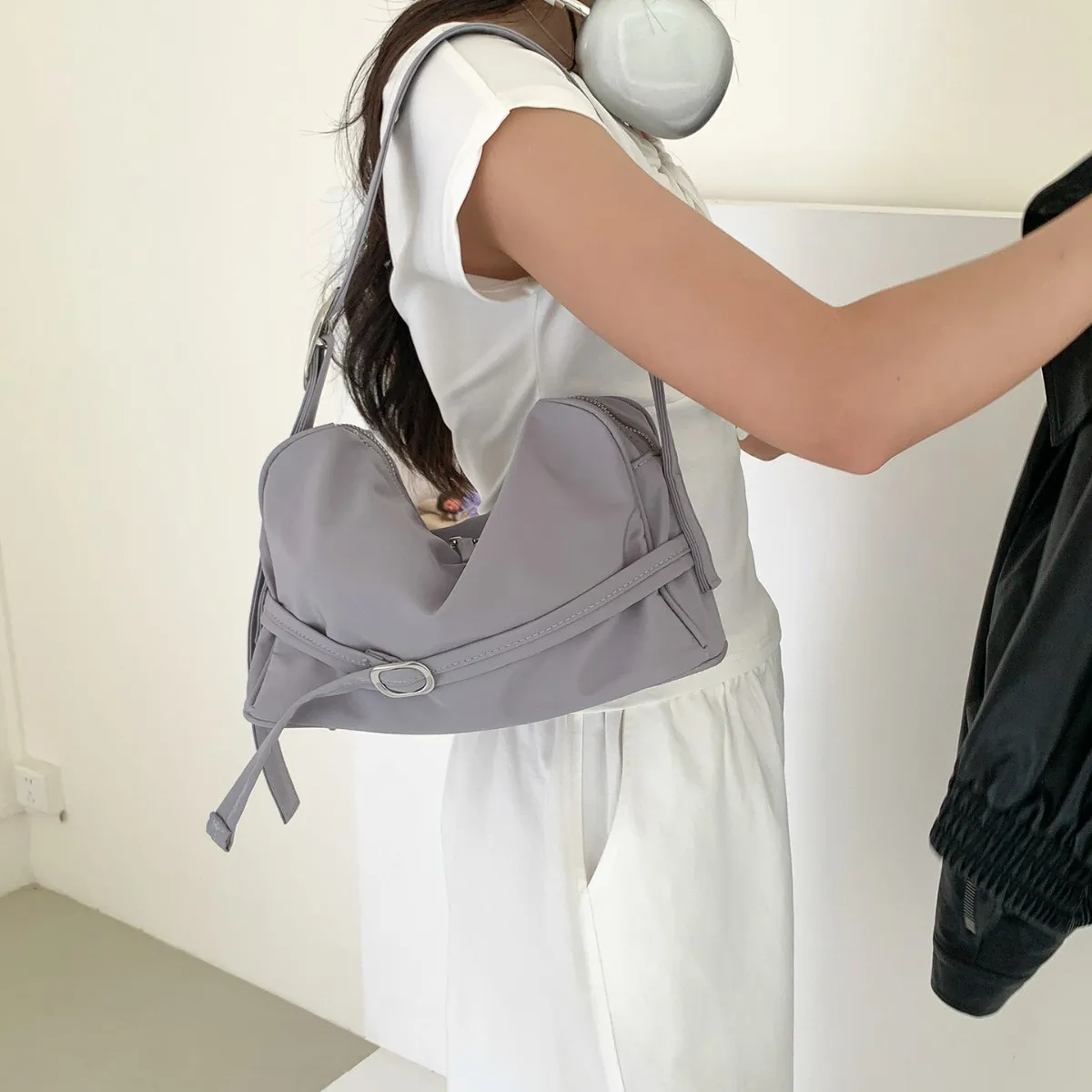 

Casual Simple Handbag Nylon New Fashion Canvas Design Women Crossbody Bag Versatile Luxury Underarm Shoulder Bags Lightweight