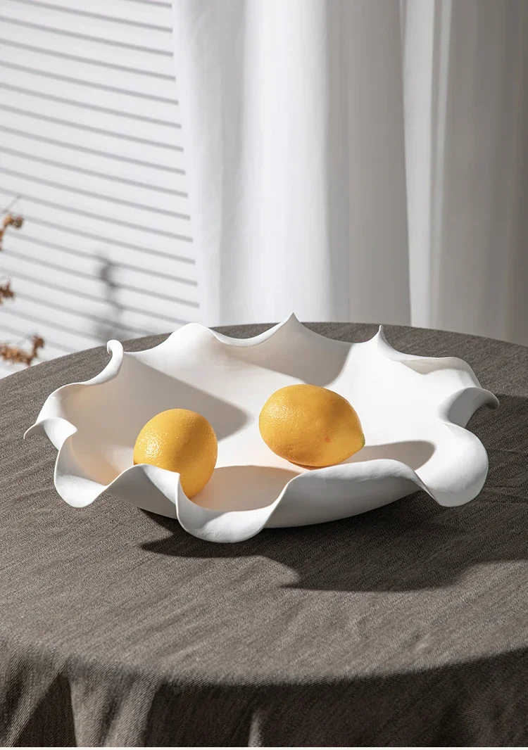 

Home ceramic pinched flower fruit plate creative and simple living room desktop dining room decoration home soft decoration