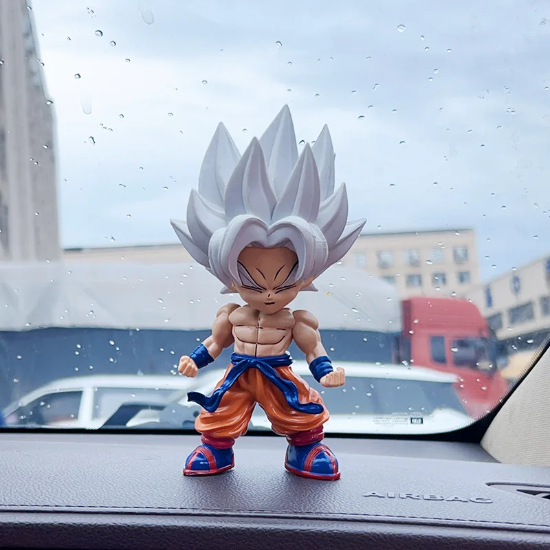 Dragon Ball anime figura Super Saiyan Q versione Goku periferica GK bambola figura modello di controllo centrale bambola mobile ornamento per auto