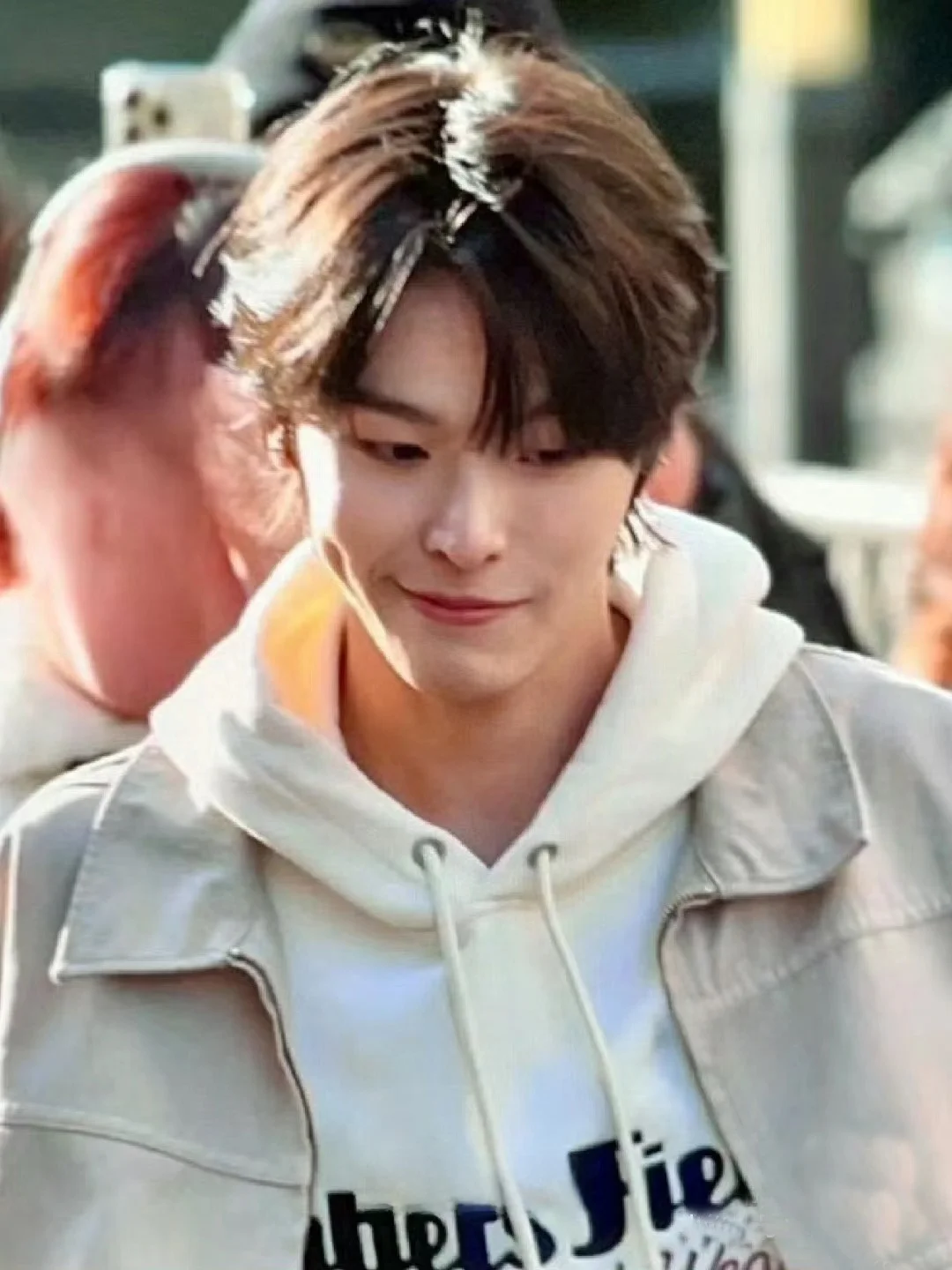 Mole Branco com Letras Estilo Simples de Dança NCT RIKU 2024 Nova Chegada Mistura de Aodão e Poliéster Manga Longa Overs...