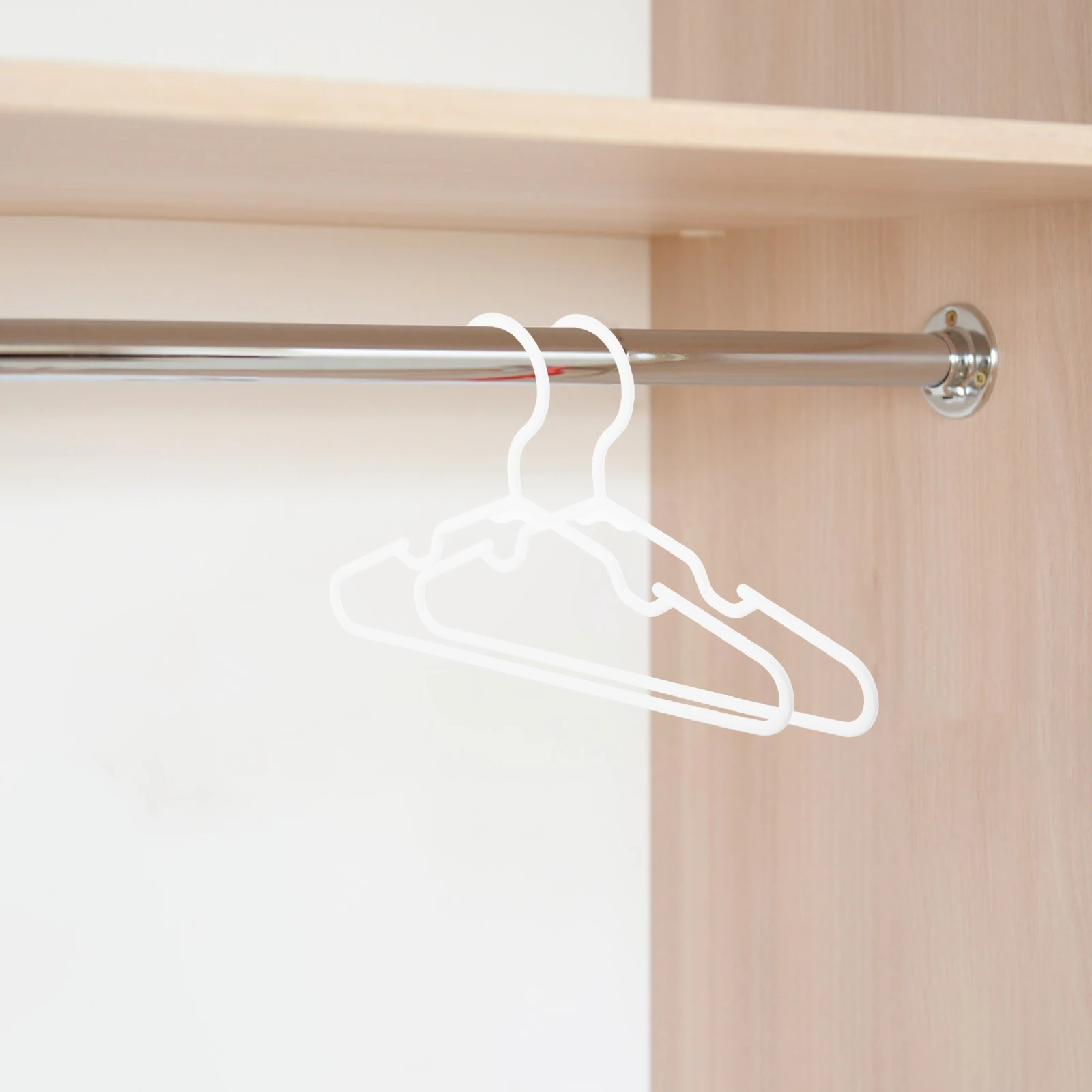 

50pcs Children Baby Hangers No Trace White Coat Drying Rack for Closet Infant Non Slip Pants Shirt Space Saving Plastic