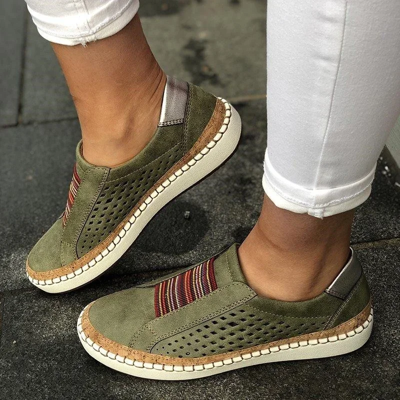 2022 New Fashion Women Slip on Sneakers Vulcanized Shoes Breathable Hollow Out Casual Outdoor Comfortable Plus Size Shoes