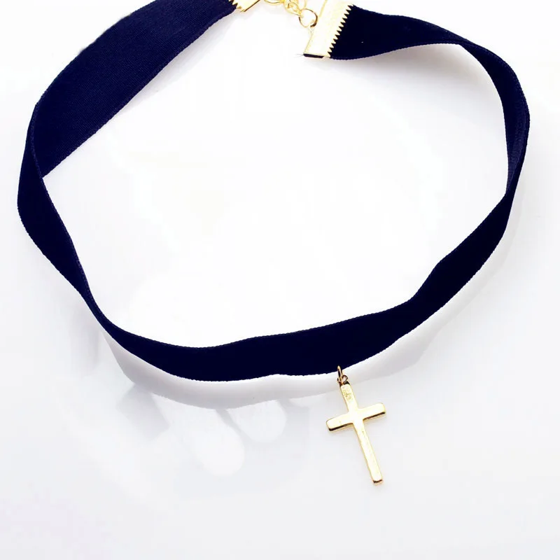 Gothic Vampire Cross Necklace for Women Man Alternative Witch Jewelry Accessories Vampire Red Black Crystal Cross Velvet Choker