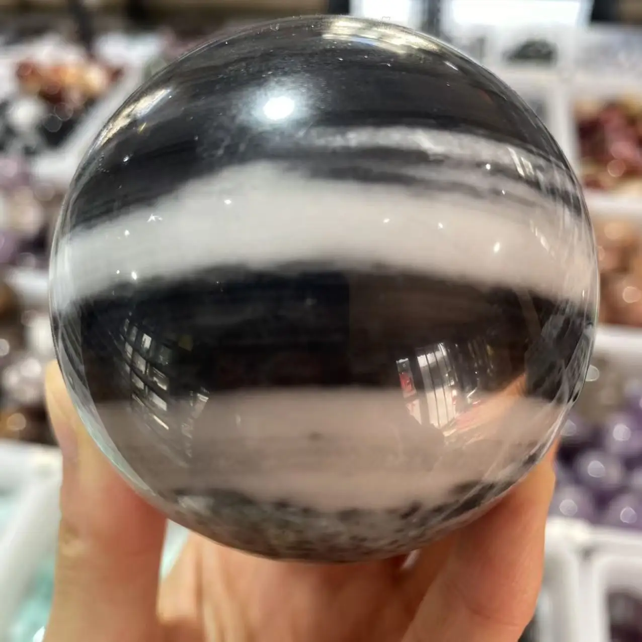 

Natural Tai Chi stone crystal quartz sphere, hand-polished and ground, has healing properties, suitable for home and office deco