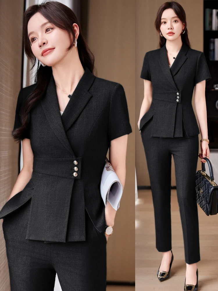 

Черный деловой костюм для женщин: комплект с коротким рукавом, униформа для ресепшн, офисный стиль, полиэстер, однотонный, для работы, на пуговицах