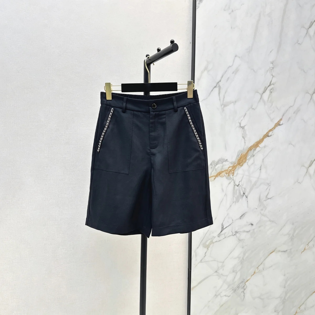 2026 high-quality new women's clothing navy blue high waisted straight leg slimming commuting shorts--hb730