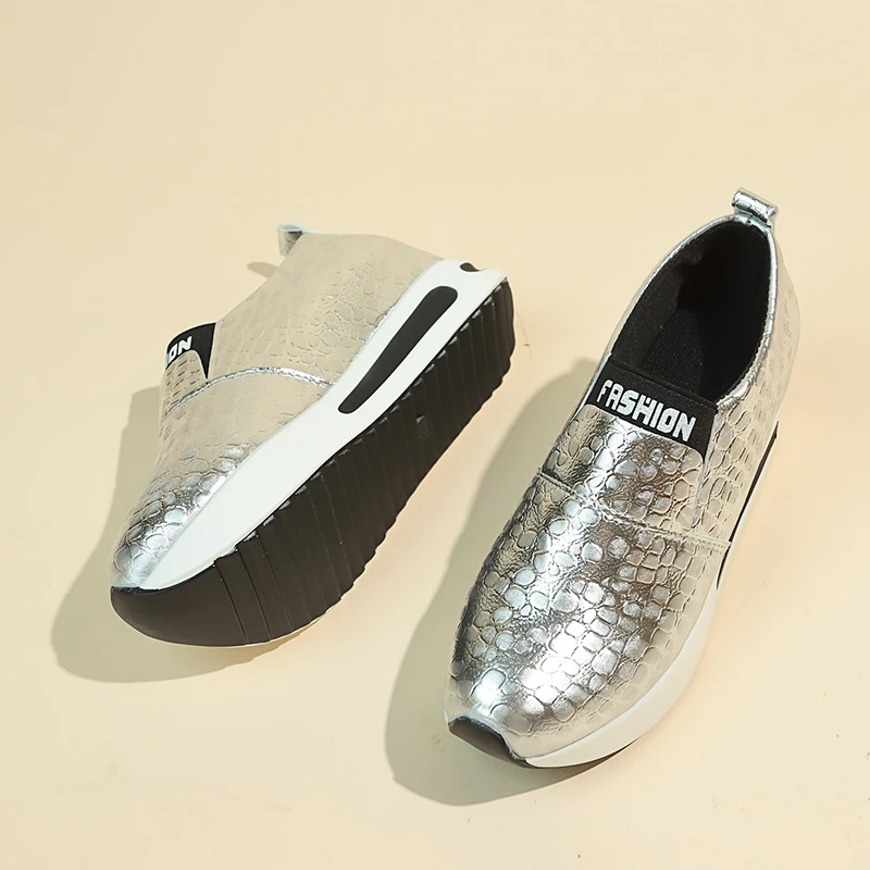 Modische Damen Metallic-Krokodil-Textur Slip-On Versteckter Keilabsatz Plateau-Schuhe Damen Höhenverstärkende Casual Walking Loafers Sneakers – Detail 14