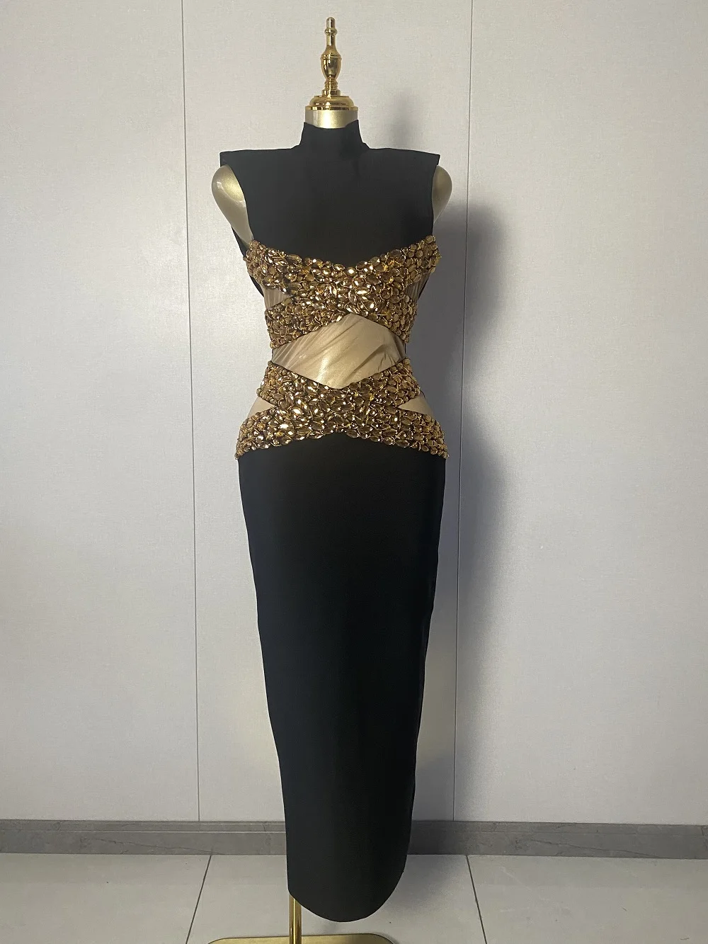 

New Women Luxury Sleeveless Beading Patchwork Black Midi Bodycon Dress 2025 Elegant Evening Club Luxury Birthday Party Dresses