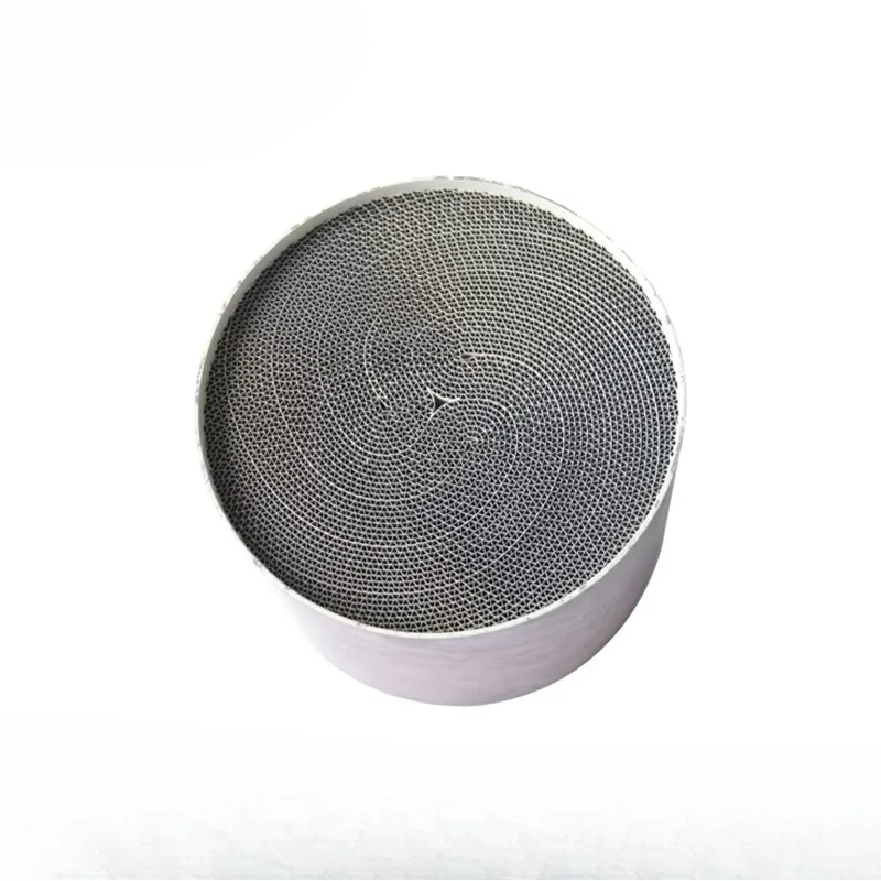 

G80 G82 M3 M4 Auto Catalyst Three-core Metal Substrate Catalyst 200cell EURO6 with 2 Years No Engine Light Guarantee