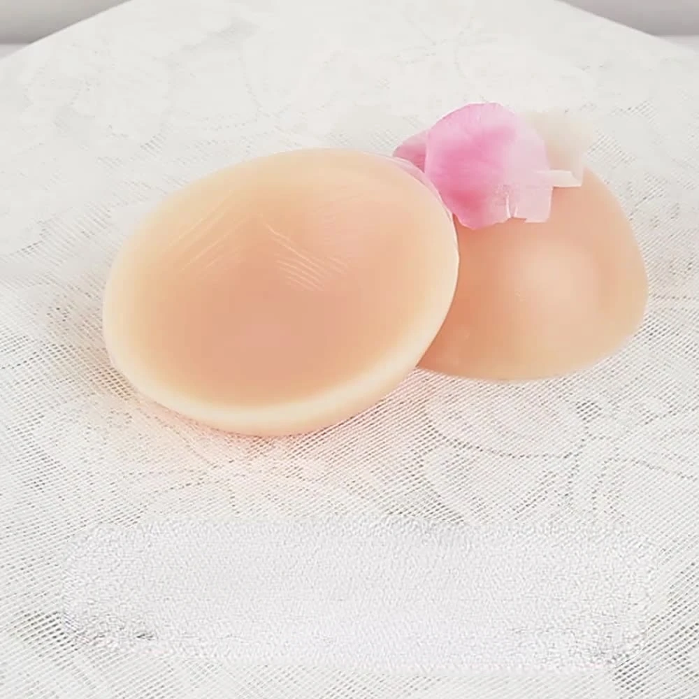 Huge E+/F+cup Silicone Breast COS Props for Both Men and Women Soft Lifelike Round Concave Bottom Without Nipple Silicone Breast