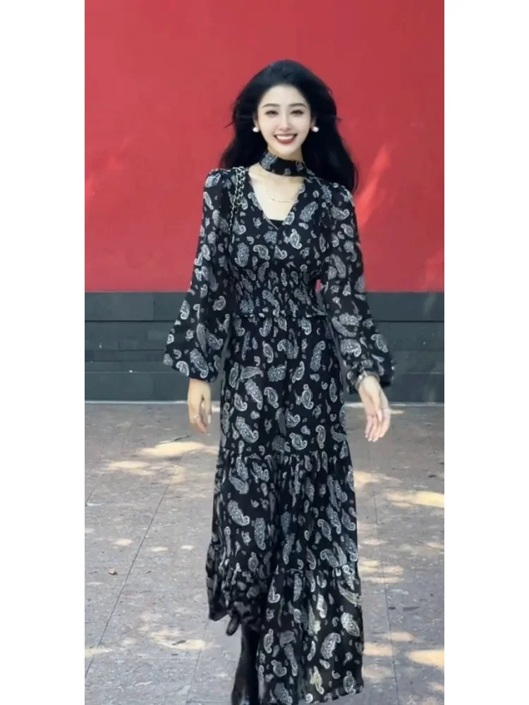 مذهل Bla الأزهار طباعة الخصر مقصوص الدكتور Ele الخريف عالية الخصر ألف خط تنورة طويلة Sve V-Ne عارضة Faion Lad...