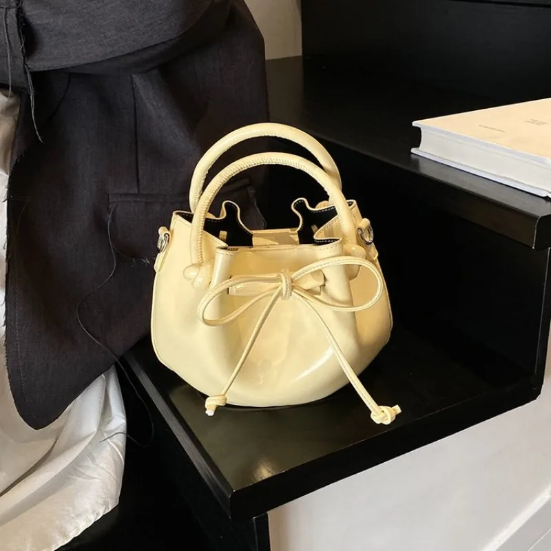 

Adorable Quilted Clutch Bag for Women Chain Buckle Design 2025 New Model Maillard Color Portable