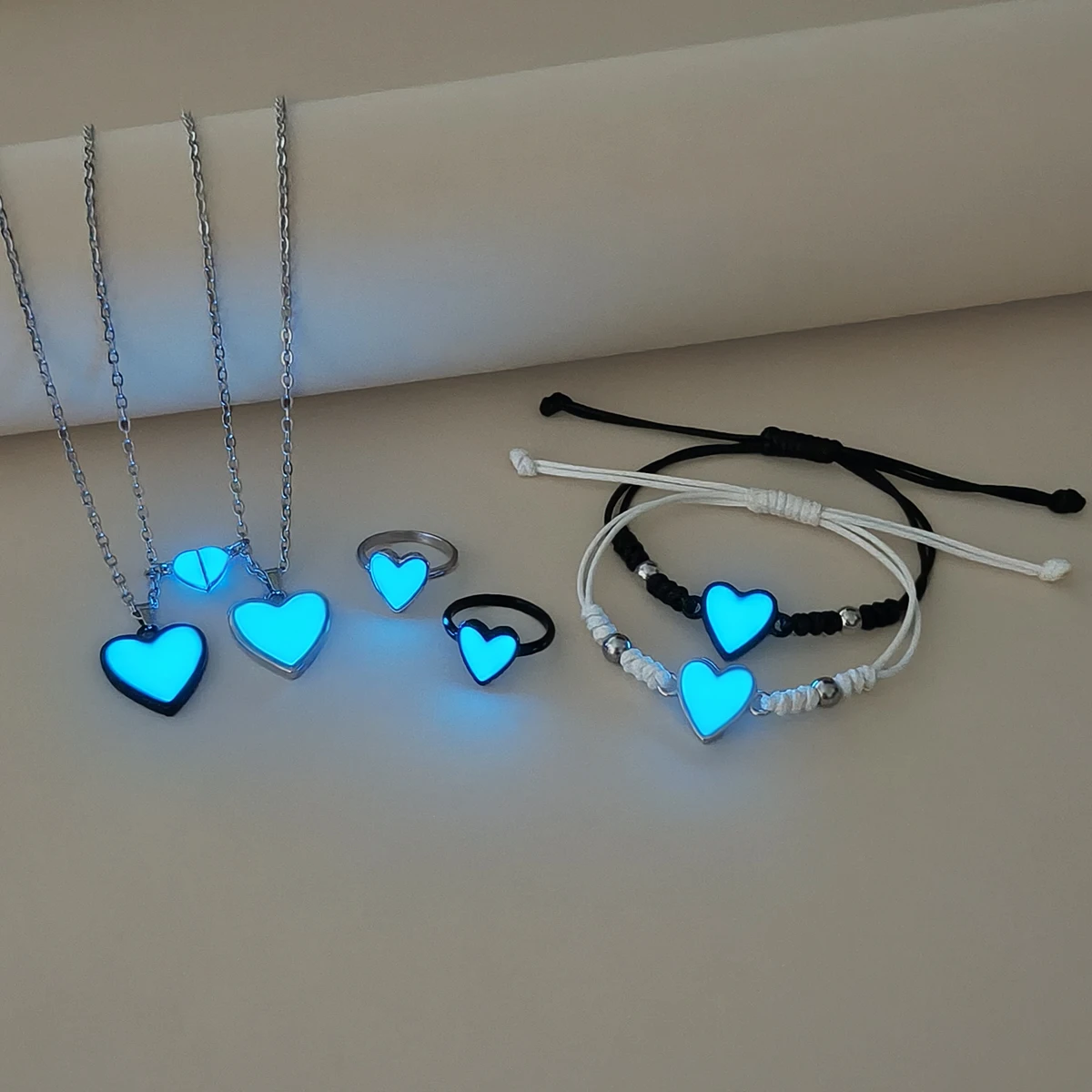 6-Piece Set Glowing Heart Luminous Design Fashionable Ladies' Jewelry Set Including Necklace Ring Bracelet