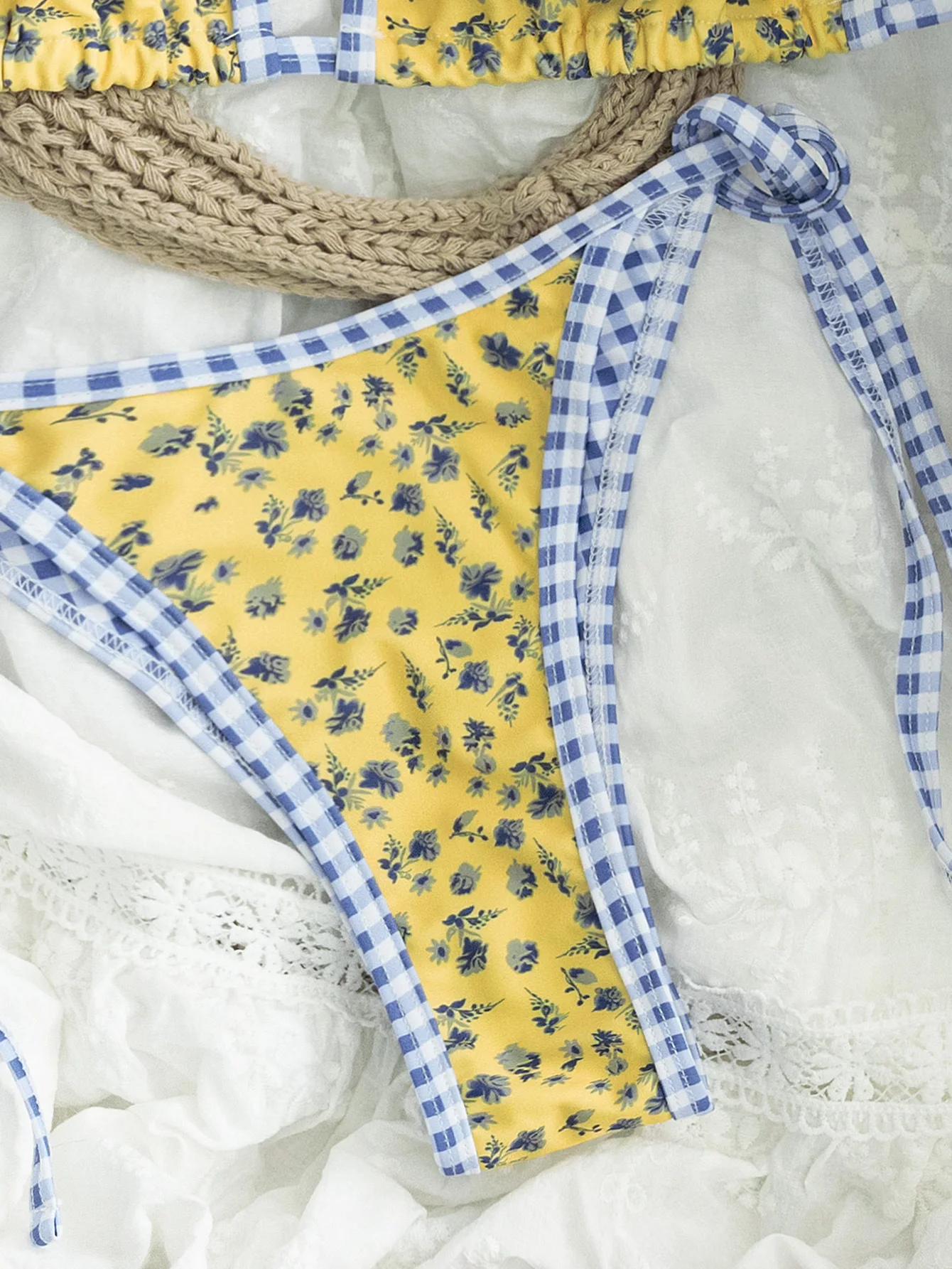 2026 홀터 스트링 삼각형 투피스 비키니 세트 여성 수영복 섹시한 수영복 비치웨어