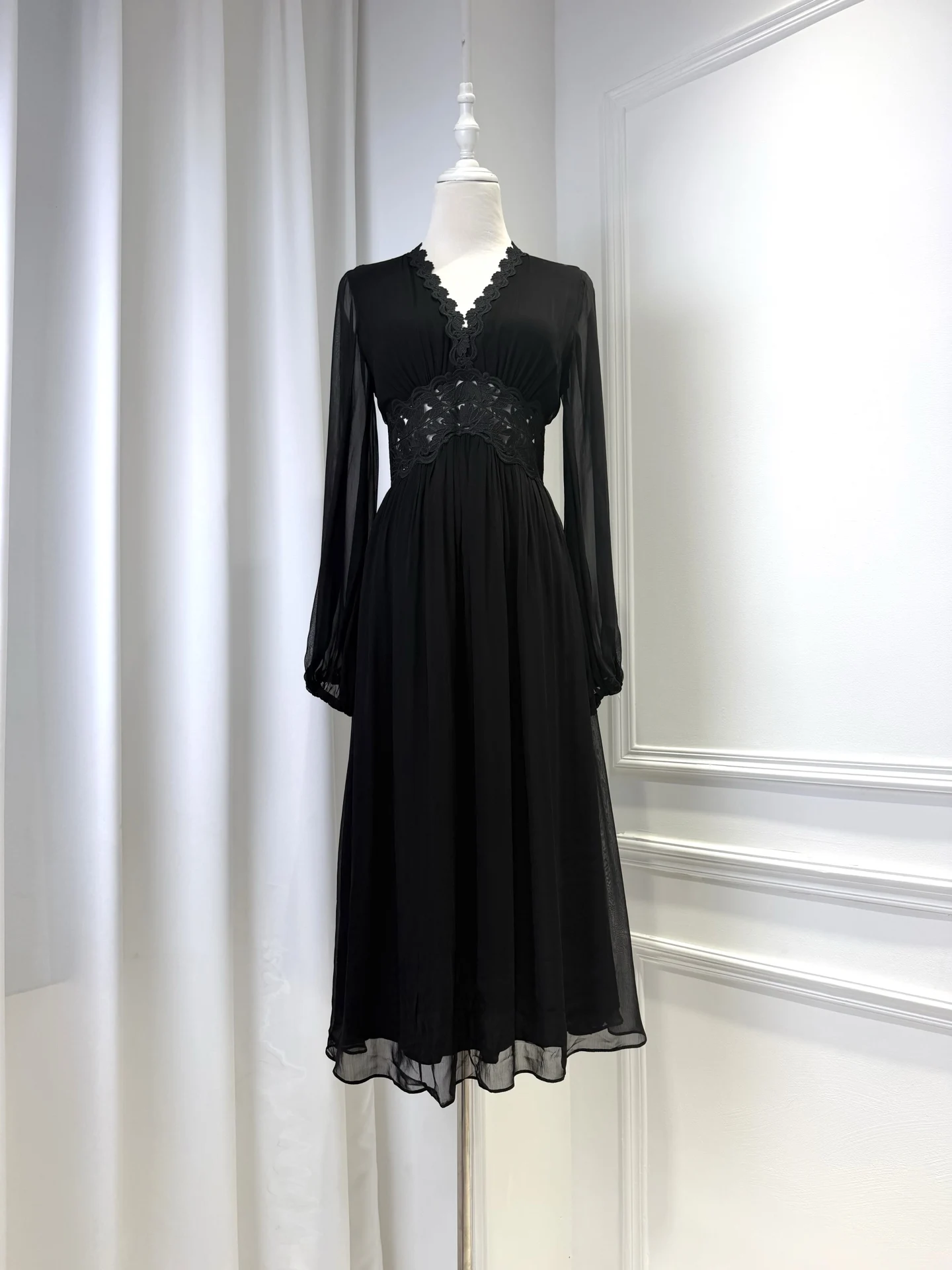 Women's Elegant V-Neck Bell-Sleeve A-Line Lace-Panel Fitted Waist Slimming Black Maxi Dress