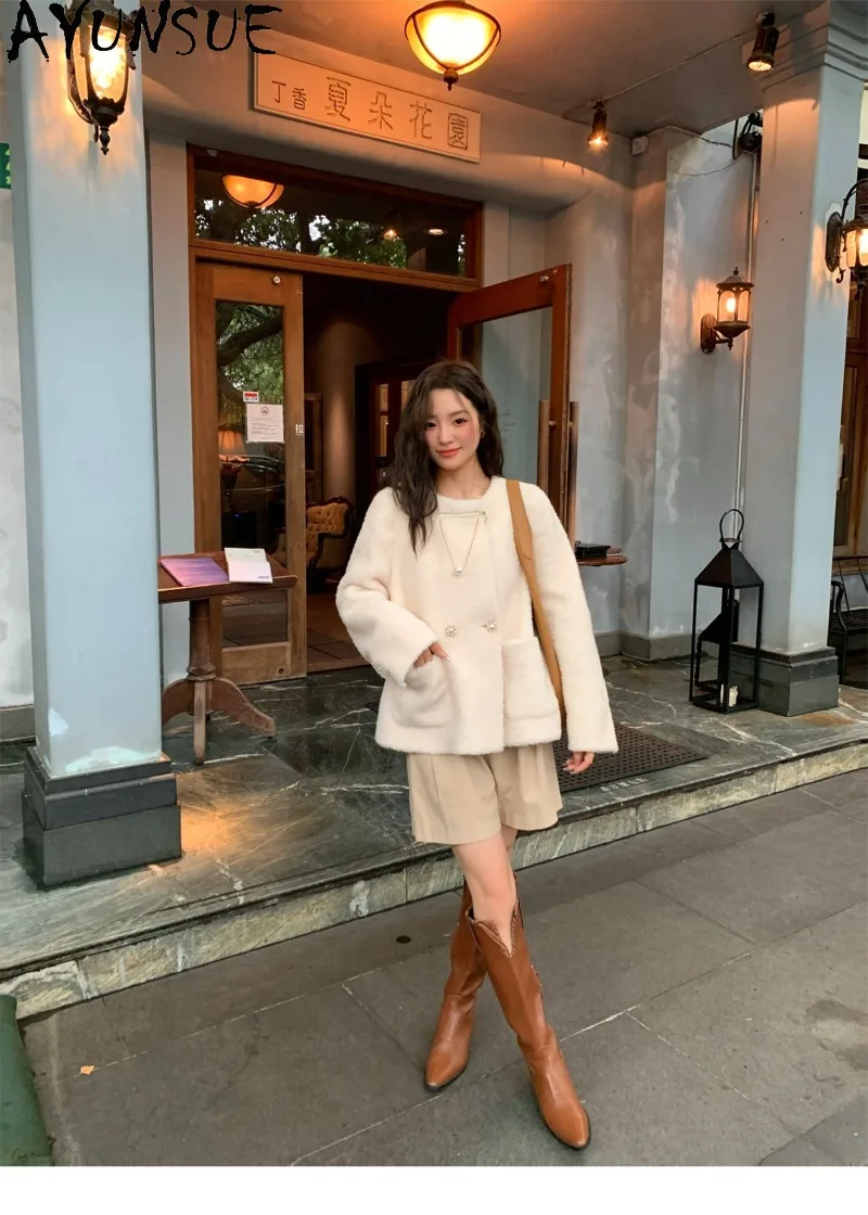 AYUNSUE Autumn Winter Womens Short Lamb Shearling Coat Sheep Sheared Fur Outerwear Wool Coat Women Fashion 2026 Пальто Женское