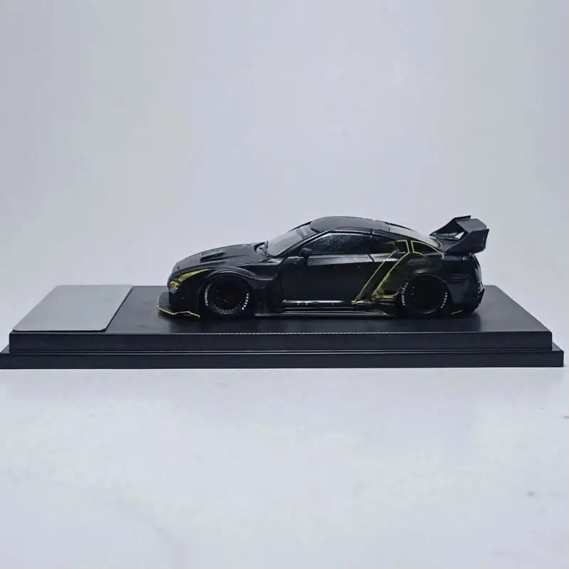 MC 1:64 GTR R35 LB - Modified Version by Alloy Toys Car Model Ideal for Collection Gifts