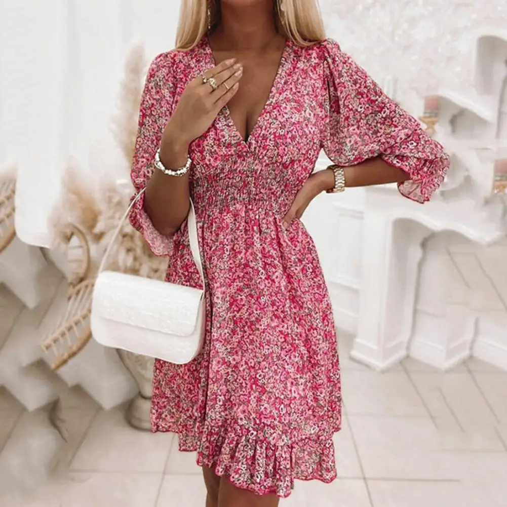 

Tight Waist Bohemian Floral Print Mini Dress with Ruffle Edge V Neck Women's A-line Summer Beach Vacation Outfit Waist-cinching