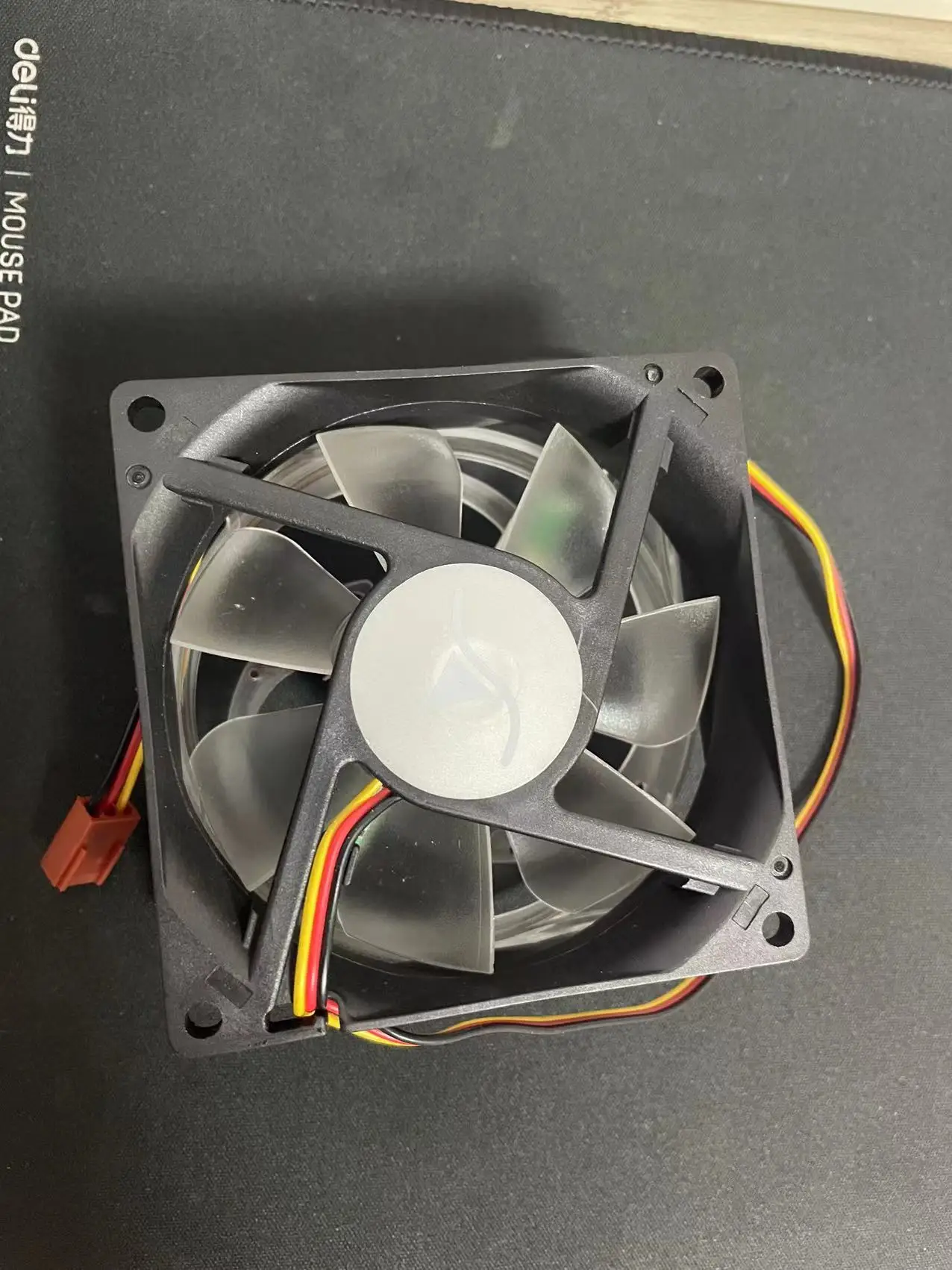 Super flashing dynamic light-emitting LED real-time temperature display fan 12V3.6W 8CM 8040 chassis MOD cooling fan