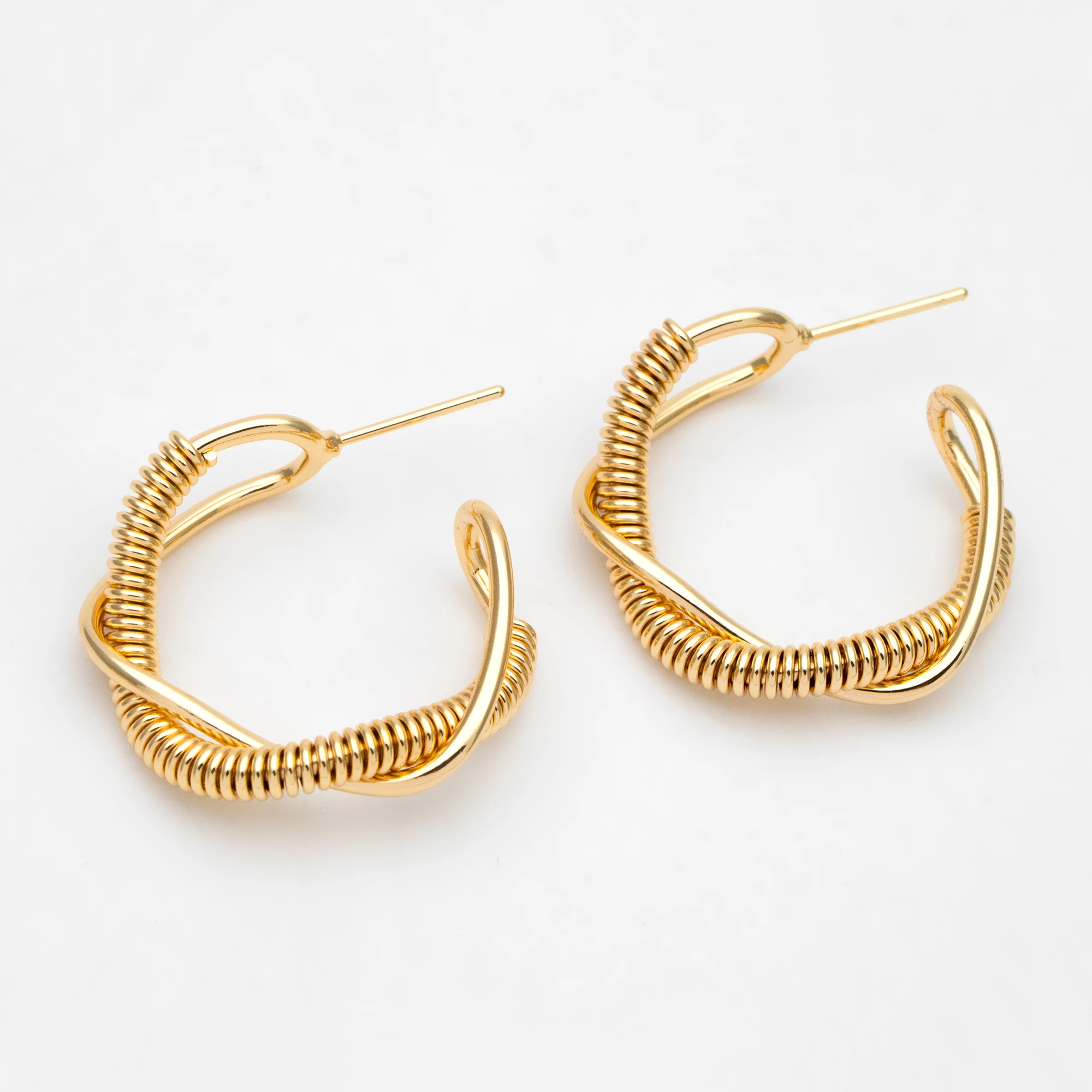 

4pcs Gold Round Circle Ear Posts 26mm, Twisted Wire Stud Earrings, Simple Geometric Hoop Earrings (GB-3388)