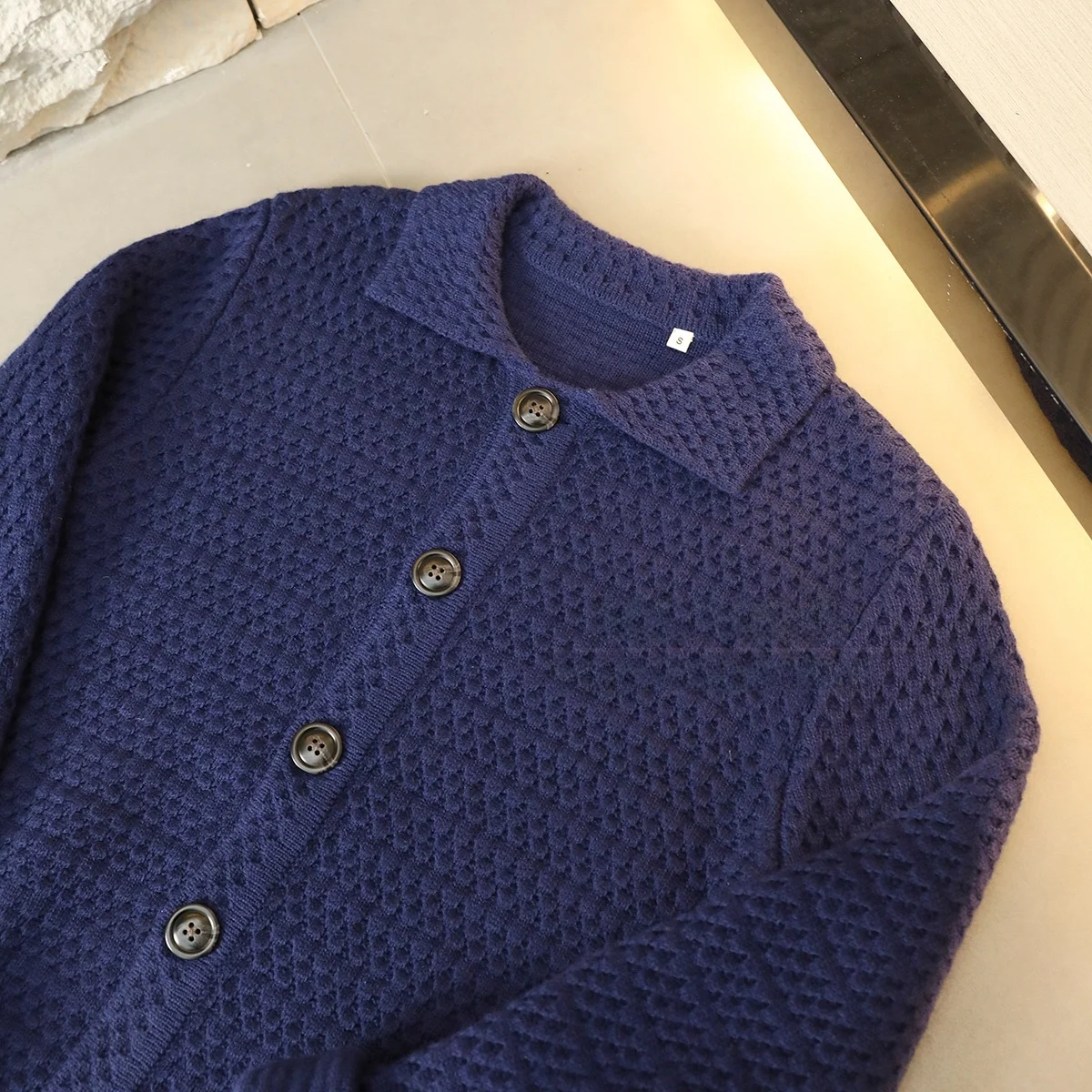 

Итальянский люксовый мужской вязаный свитер из двухслойной шерстяной смесовой ткани с длинными рукавами и отложным воротником