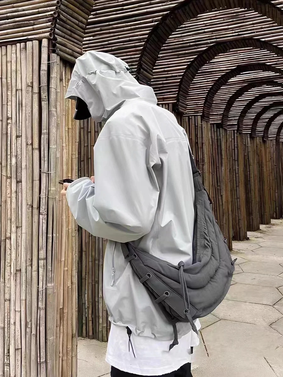 

Leather Casual Sle Nylon Crossbody Bag with Horn Detail Leisurely Lazy Wind Single oulder Bag for Youth with Zipper