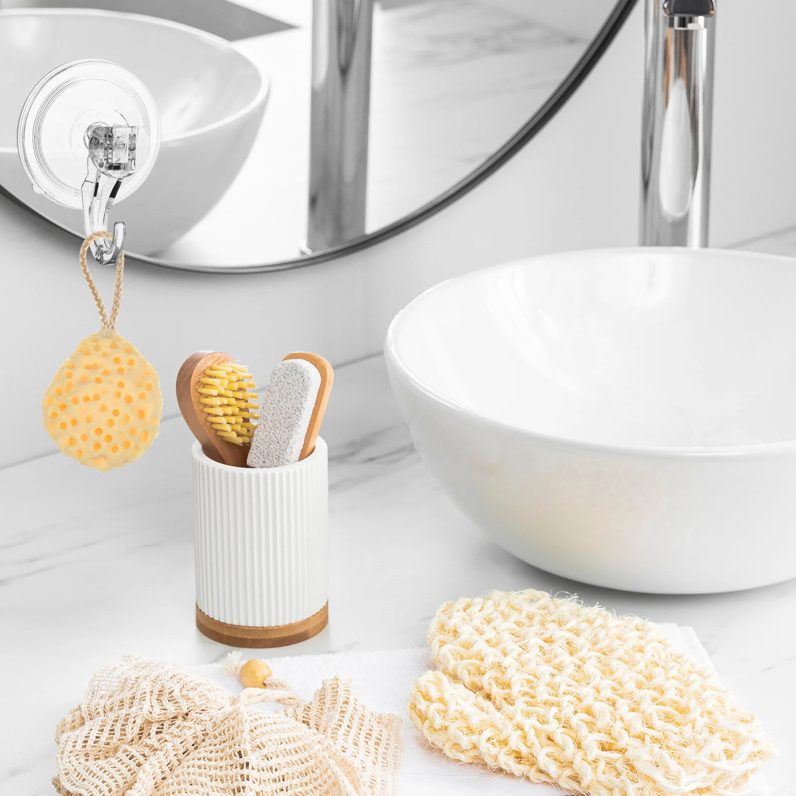 

4Pcs Suction Cup Hooks Clear High Suction No Drill Utility Shower Towel Wreath Hooks for Glass Front Door Window Heavy Duty