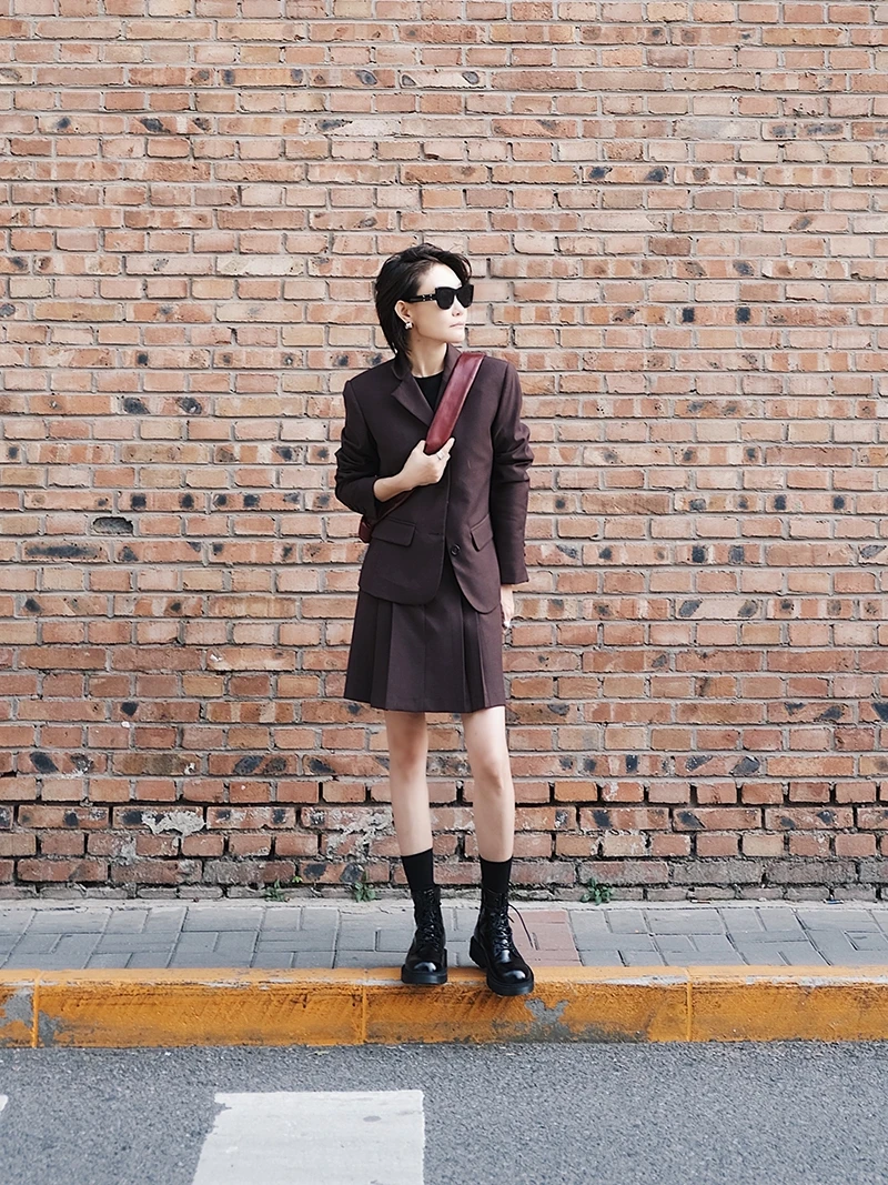 

Tee-Button Suit Jaet And ter Skirt Set for Women Pure Color Commute Sle Long Sve Regular Length Autumn Collection