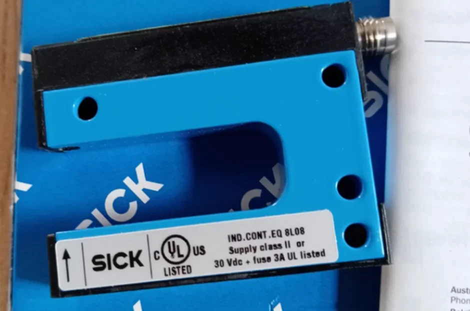 New Original SICK slot sensor Optical switch WF15-40B410 NO.6028430
