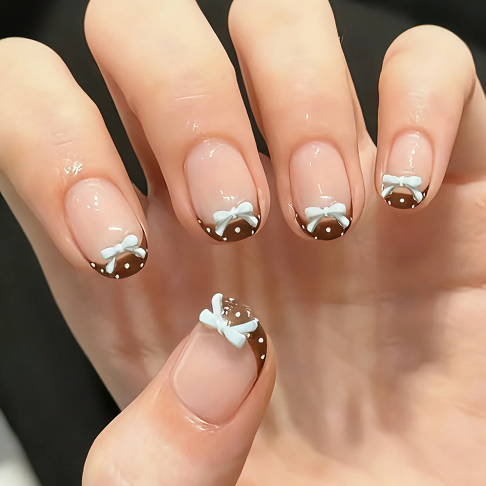 24pcs Brown Blue Short Oval Fake Nails Polka Dot French Style 3D Bowknots Decor Press On Nails Ins Simple Charming False Nail