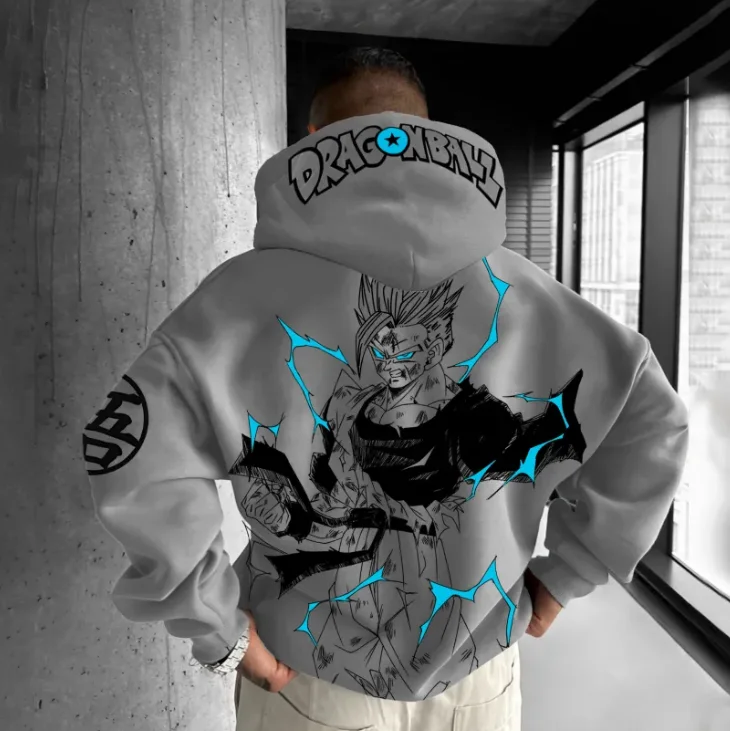 Felpa con cappuccio in pile ampia e comoda con stampa di personaggi ufficiali di Dragon Ball sia per uomo che per donna