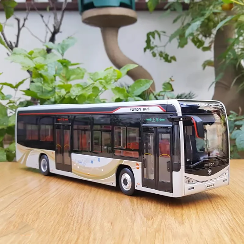 Diecast 1:36 scale Foton Ouhui BJ6129EVCA new energy pure electric