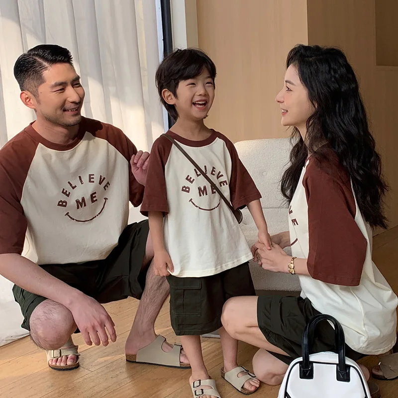 

2024 Summer Family Clothing Sets Korean Fashion Father and Daughter T Shirts Shorts Two Piece Outfits Mother Son Same Tees Tops