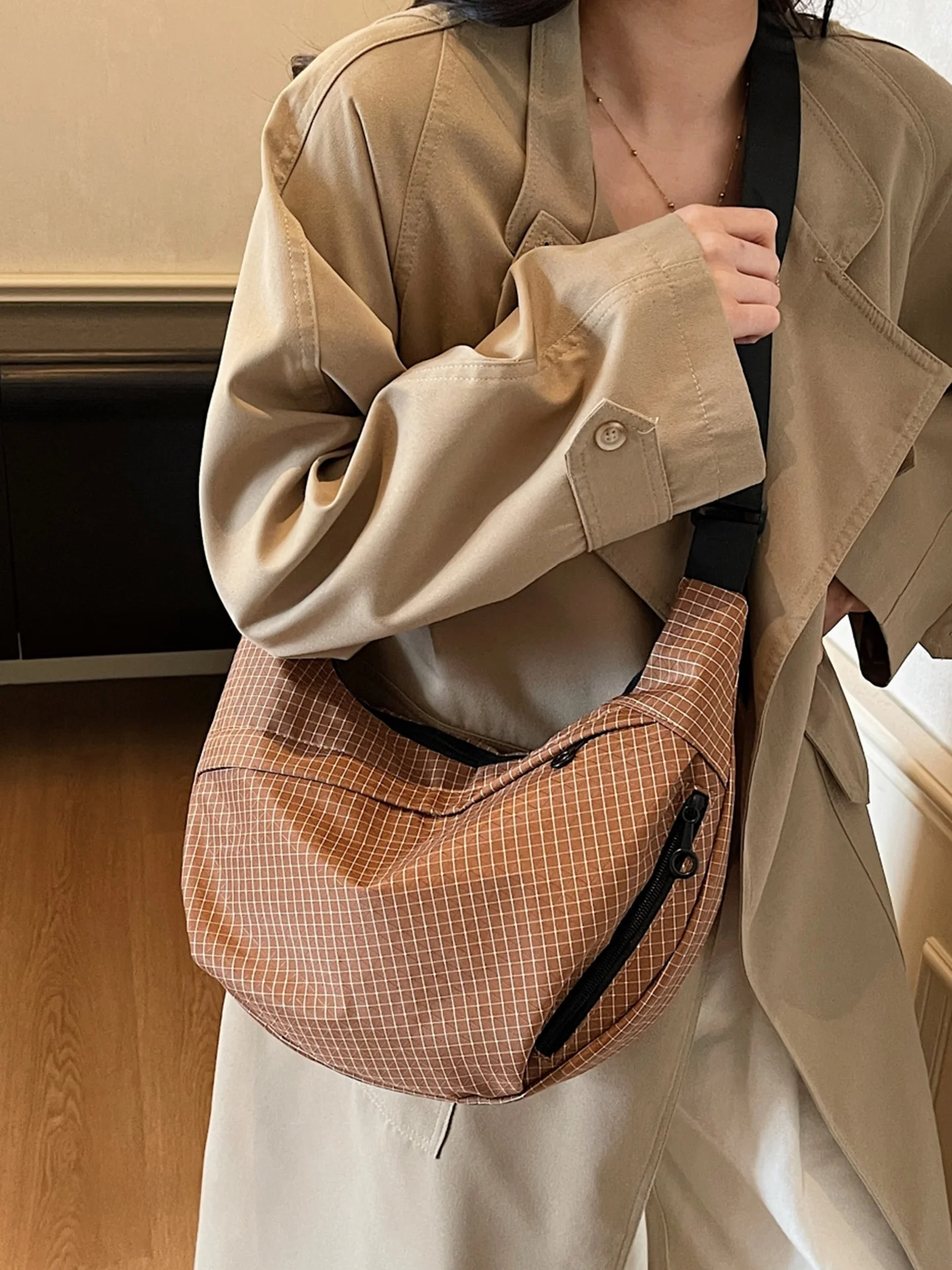 

Повседневная нейлоновая клетчатая сумка через плечо для женщин, большая вместительная сумка на одно плечо, сумка на грудь для велоспорта, уличная дорожная сумка для пешего туризма